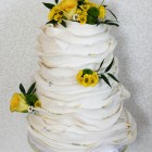 Svatební dort "žlutá růže"